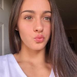 Meet your Posher, Cali